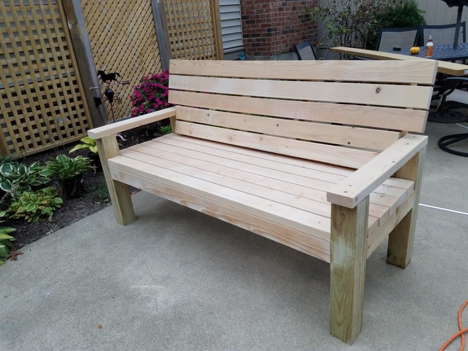 DIY Sturdy Garden Bench- Free Building Plans - The Creative Mom