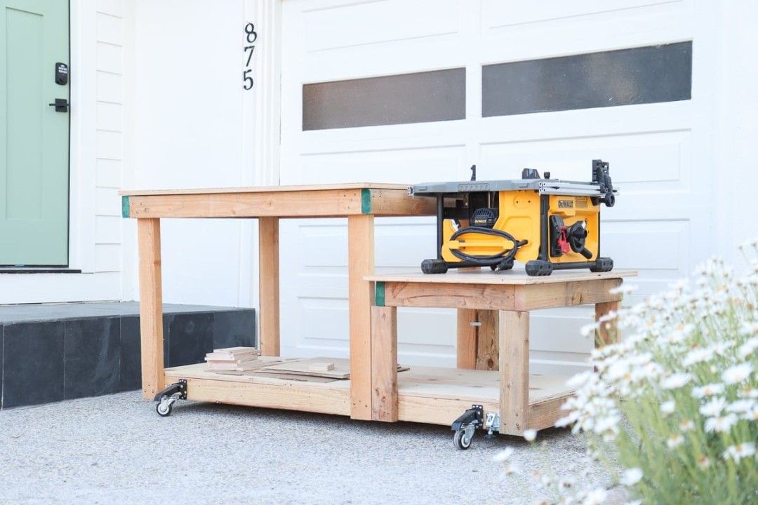 DIY workbench for table saw - Hydrangea Treehouse